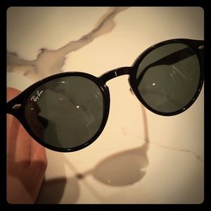 Ray Ban round Sunglasses RB2180